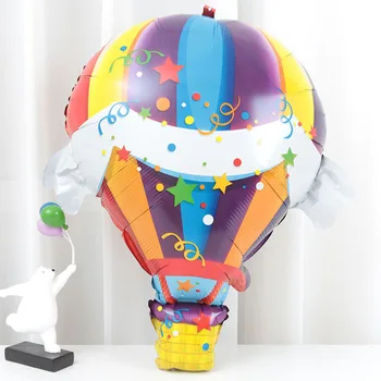 Большой воздушный шар, украшенный детским креативным украшением в аэрокосмической тематике, украшением торгового центра на День рождения